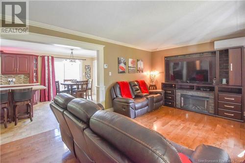 4022 Foster Street, Tracadie, NB - Indoor Photo Showing Living Room