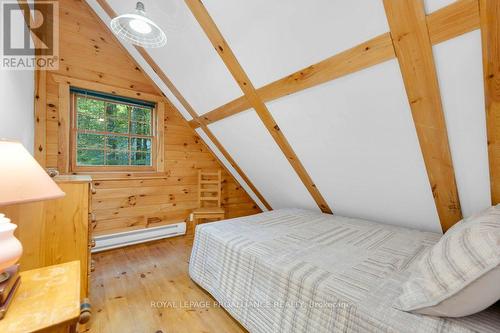 1310 Cardinal Heights Drive, Central Frontenac, ON - Indoor Photo Showing Bedroom