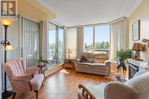 422 - 1880 Valley Farm Road, Pickering, ON - Indoor Photo Showing Living Room