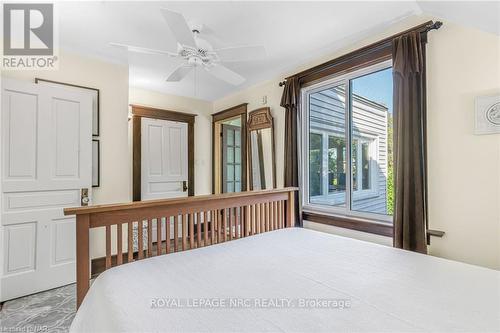 8 Wolseley Avenue, St. Catharines, ON - Indoor Photo Showing Bedroom