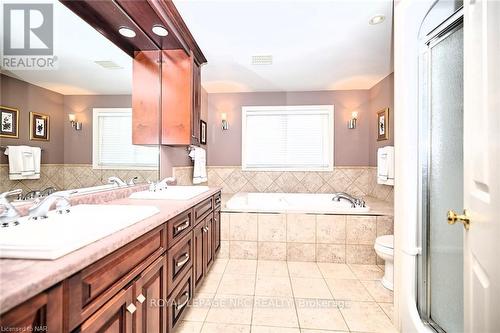 119 Sandra Drive, Pelham, ON - Indoor Photo Showing Bathroom