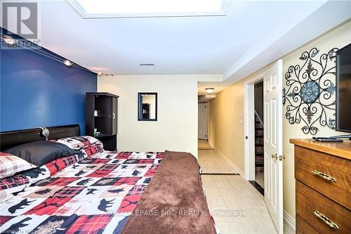 119 Sandra Drive, Pelham, ON - Indoor Photo Showing Bedroom