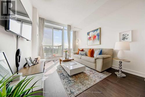 3306 - 121 Mcmahon Drive, Toronto (Bayview Village), ON - Indoor Photo Showing Living Room