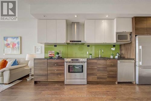 3306 - 121 Mcmahon Drive, Toronto (Bayview Village), ON - Indoor Photo Showing Kitchen