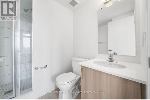 23 Case Ootes Drive, Toronto (Victoria Village), ON - Indoor Photo Showing Bathroom