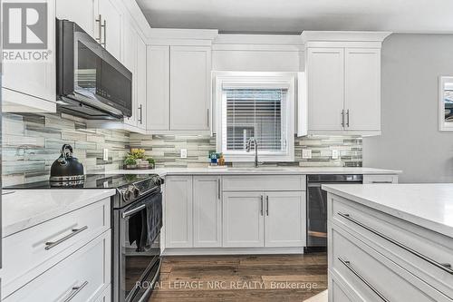 55 - 180 Port Robinson Road, Pelham, ON - Indoor Photo Showing Kitchen With Upgraded Kitchen