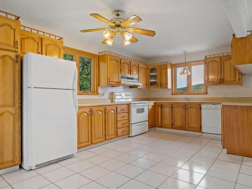 Kitchen - 1152 Ch. Du Pont-Mccaskill, L'Ascension, QC - Indoor Photo Showing Kitchen