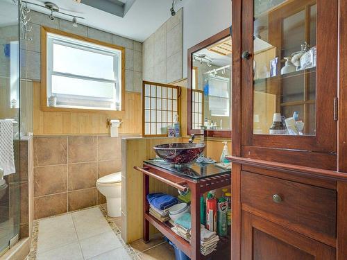 Bathroom - 1609 Rue Roy, Prévost, QC - Indoor Photo Showing Bathroom