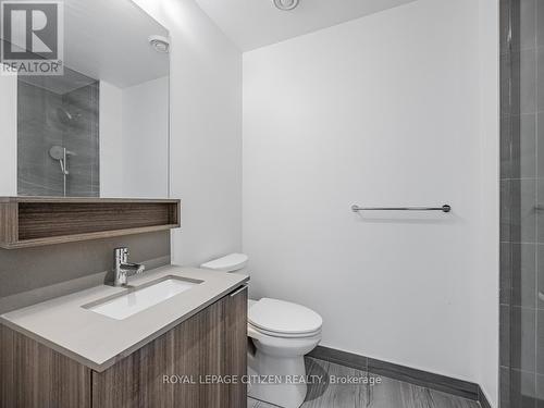 5708 - 5 Butter Mill Avenue, Vaughan, ON - Indoor Photo Showing Bathroom