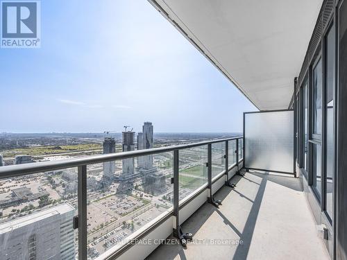 5708 - 5 Butter Mill Avenue, Vaughan, ON - Outdoor With View With Exterior