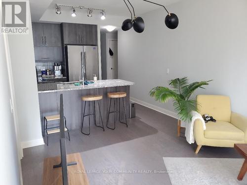 820 - 825 Church Street, Toronto, ON - Indoor Photo Showing Kitchen