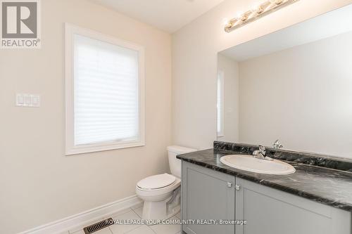 27 Lorne Thomas Place, New Tecumseth, ON - Indoor Photo Showing Bathroom