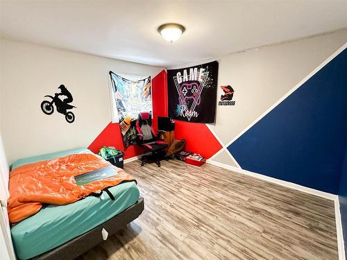 222 Hammell Road, Red Lake, ON - Indoor Photo Showing Bedroom