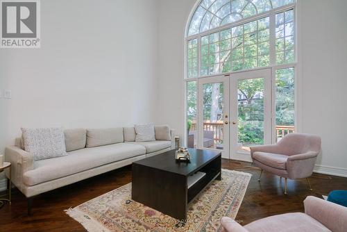 74 Macpherson Avenue, Toronto (Annex), ON - Indoor Photo Showing Living Room