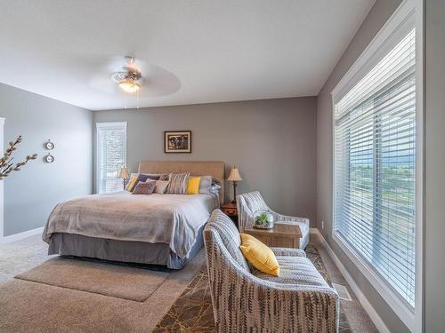 3395 Shuswap Rd, Kamloops, BC - Indoor Photo Showing Bedroom