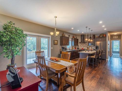 3395 Shuswap Rd, Kamloops, BC - Indoor Photo Showing Dining Room