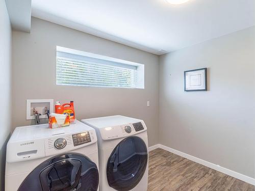 4875 Kathleen Place, Kamloops, BC - Indoor Photo Showing Laundry Room