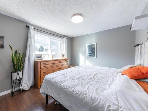 3192 Wawn Cres, Kamloops, BC - Indoor Photo Showing Bedroom