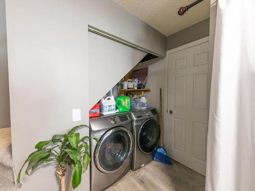 3192 Wawn Cres, Kamloops, BC - Indoor Photo Showing Laundry Room