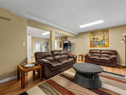 829 Dunrobin Drive, Kamloops, BC - Indoor Photo Showing Basement