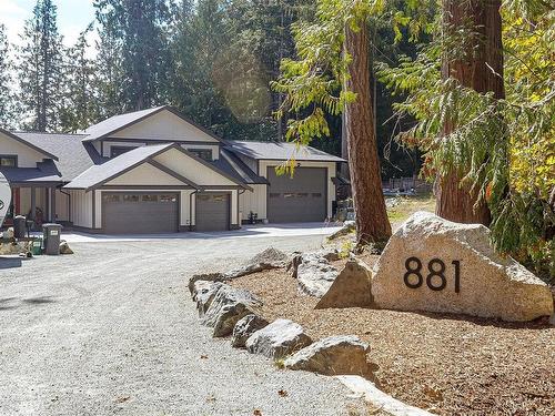 881 Bradley Dyne Rd, North Saanich, BC 