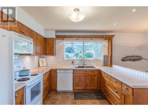 4875 Kathleen Place, Kamloops, BC 