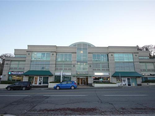 303 & 304-1625 Oak Bay Ave, Victoria, BC 