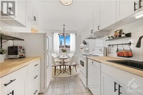 301 - 323 Main Street W, Merrickville-Wolford, ON - Indoor Photo Showing Kitchen