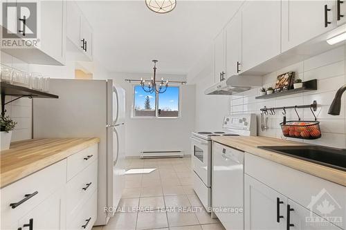 301 - 323 Main Street W, Merrickville-Wolford, ON - Indoor Photo Showing Kitchen