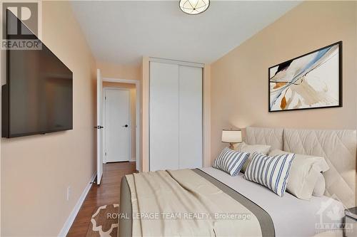 301 - 323 Main Street W, Merrickville-Wolford, ON - Indoor Photo Showing Bedroom