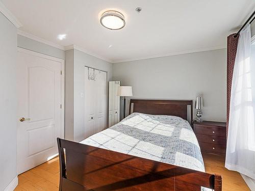 Chambre Ã Â coucher - 201-60 Rue Du Lac, Magog, QC - Indoor Photo Showing Bedroom