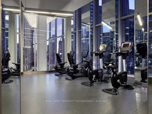 3008-10 York St, Toronto, ON - Indoor Photo Showing Gym Room