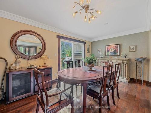 2211 Mildred Ave, Innisfil, ON - Indoor Photo Showing Dining Room