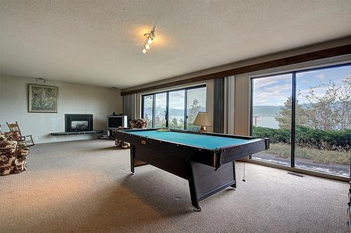 402 Viewcrest Road, Kelowna, BC - Indoor Photo Showing Other Room