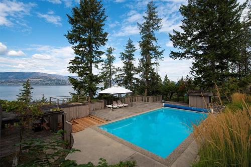 402 Viewcrest Road, Kelowna, BC - Outdoor With Body Of Water With In Ground Pool With Backyard