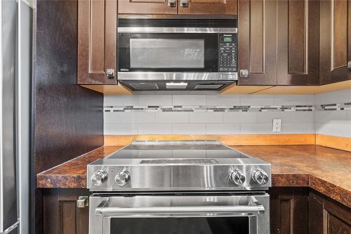 4636 East Vernon Road, Vernon, BC - Indoor Photo Showing Kitchen