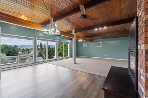 4636 East Vernon Road, Vernon, BC - Indoor