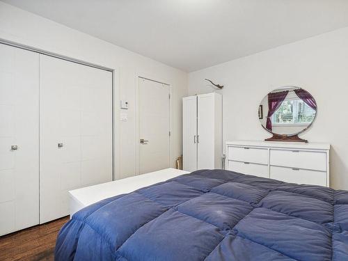 Master bedroom - 1075  - 1077 Rue Claude-Grégoire, Sainte-Adèle, QC - Indoor Photo Showing Bedroom