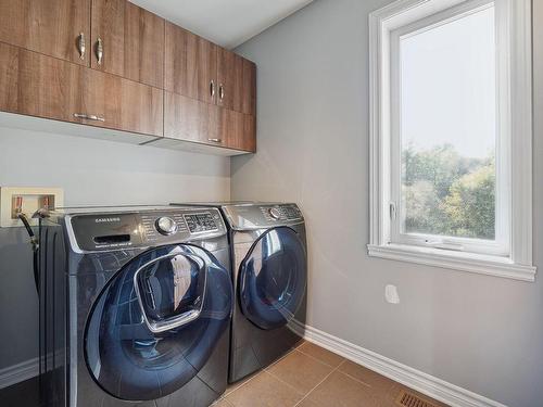 Salle de lavage - 29 Rue Paul-Chartrand, Saint-Philippe, QC - Indoor Photo Showing Laundry Room