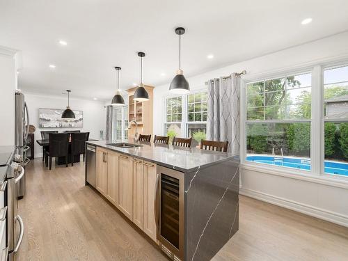 Kitchen - 43 Hyde Park Street, Beaconsfield, QC - Indoor Photo Showing Kitchen With Double Sink With Upgraded Kitchen