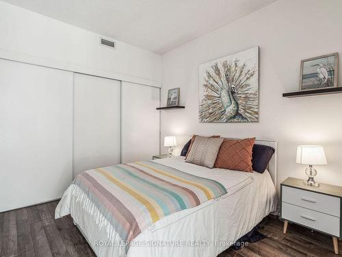 223-38 Dan Leckie Way, Toronto, ON - Indoor Photo Showing Bedroom