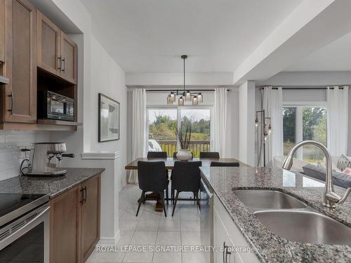 48 Severino Circ, West Lincoln, ON - Indoor Photo Showing Kitchen With Double Sink