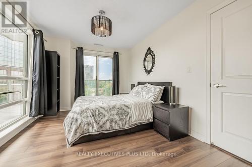 404 - 2015 Sheppard Avenue E, Toronto, ON - Indoor Photo Showing Bedroom