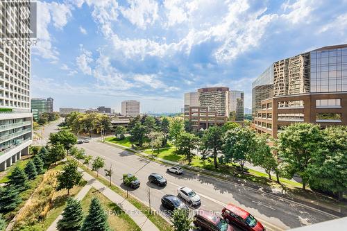 404 - 2015 Sheppard Avenue E, Toronto, ON - Outdoor With View