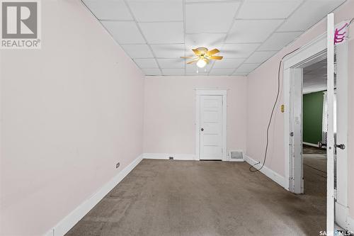 450 Duffield Street W, Moose Jaw, SK - Indoor Photo Showing Other Room