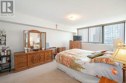 1707 - 4235 Sherwoodtowne Boulevard, Mississauga, ON - Indoor Photo Showing Bedroom