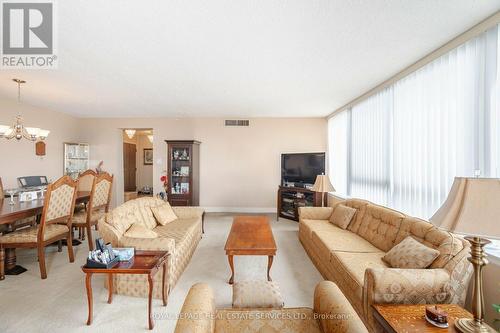 1707 - 4235 Sherwoodtowne Boulevard, Mississauga, ON - Indoor Photo Showing Living Room