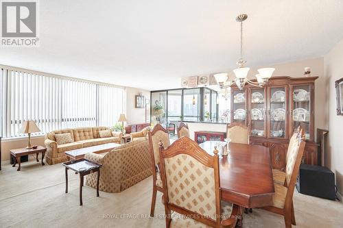 1707 - 4235 Sherwoodtowne Boulevard, Mississauga, ON - Indoor Photo Showing Dining Room