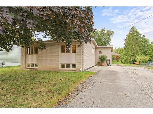 4181 Roseland Drive West, Windsor, ON 