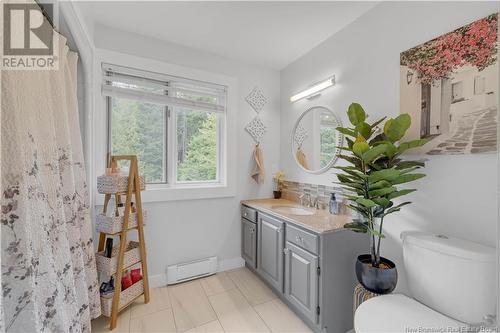 90 Southridge Road, Rothesay, NB - Indoor Photo Showing Bathroom